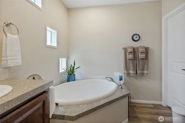 $255,000 | 6621 241st Avenue East, Unit 52, Buckley, WA 98321