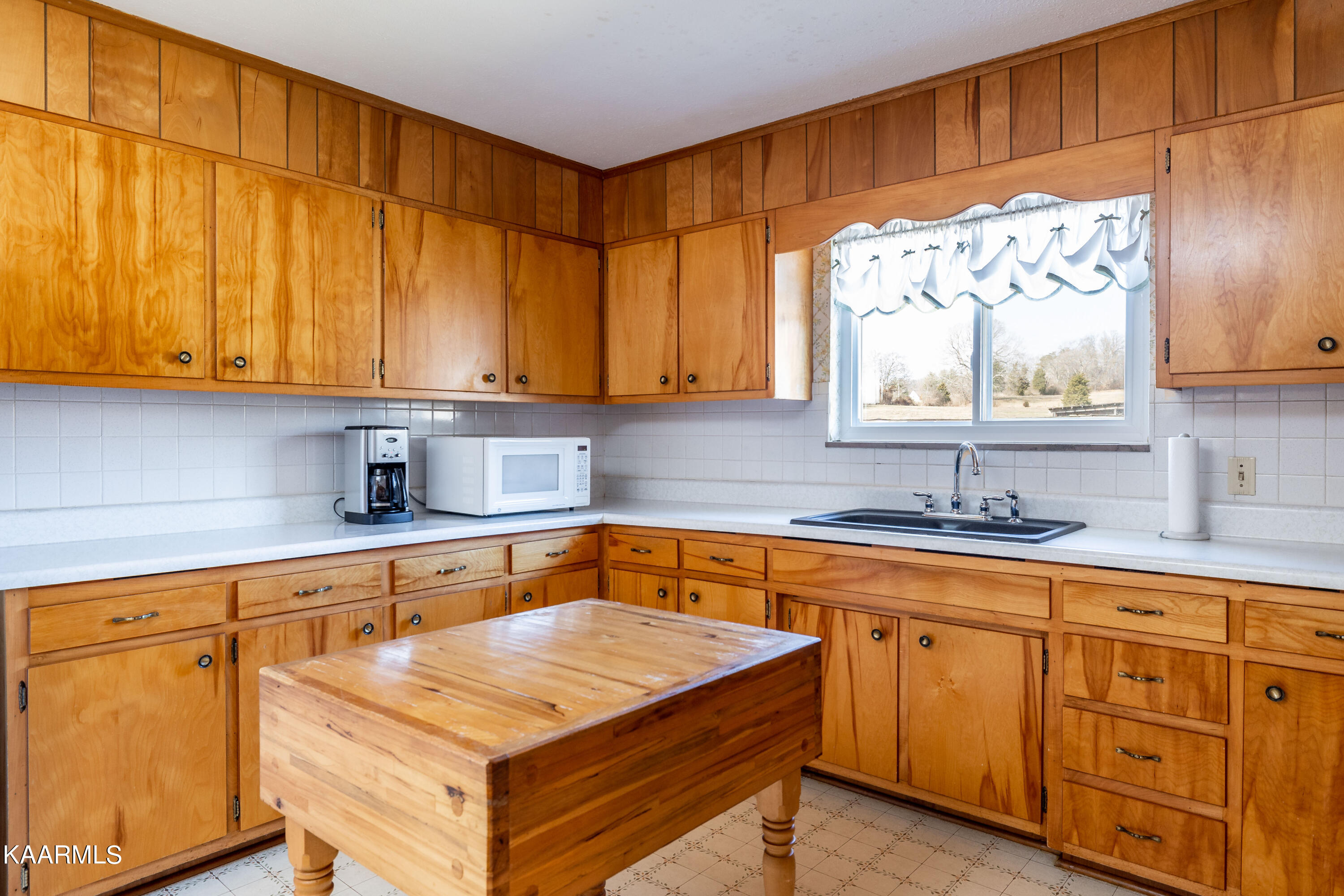 3409 Morganton Road Maryville, TN 37801 - Photo 19 of 55 3409Morgantonrd-18