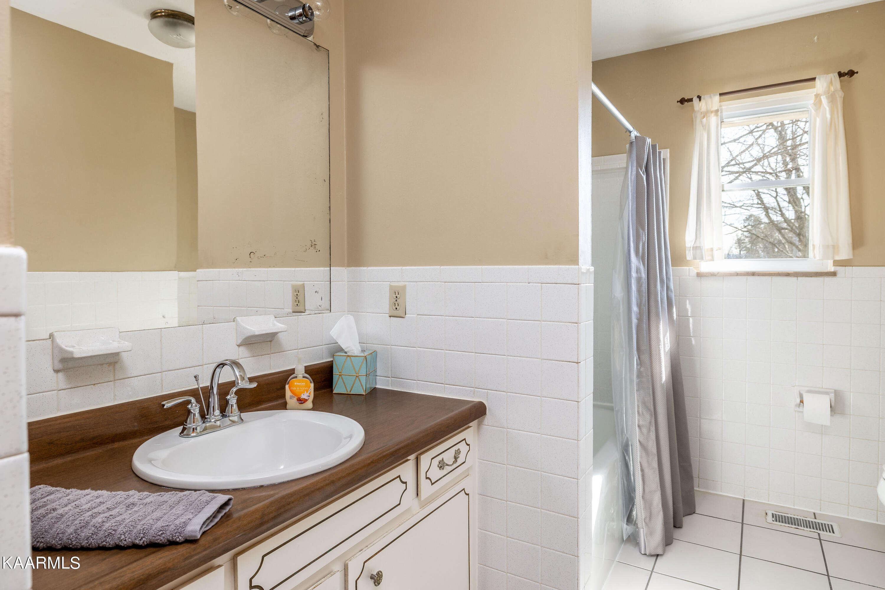 3409 Morganton Road Maryville, TN 37801 - Photo 36 of 55 3409Morgantonrd-35