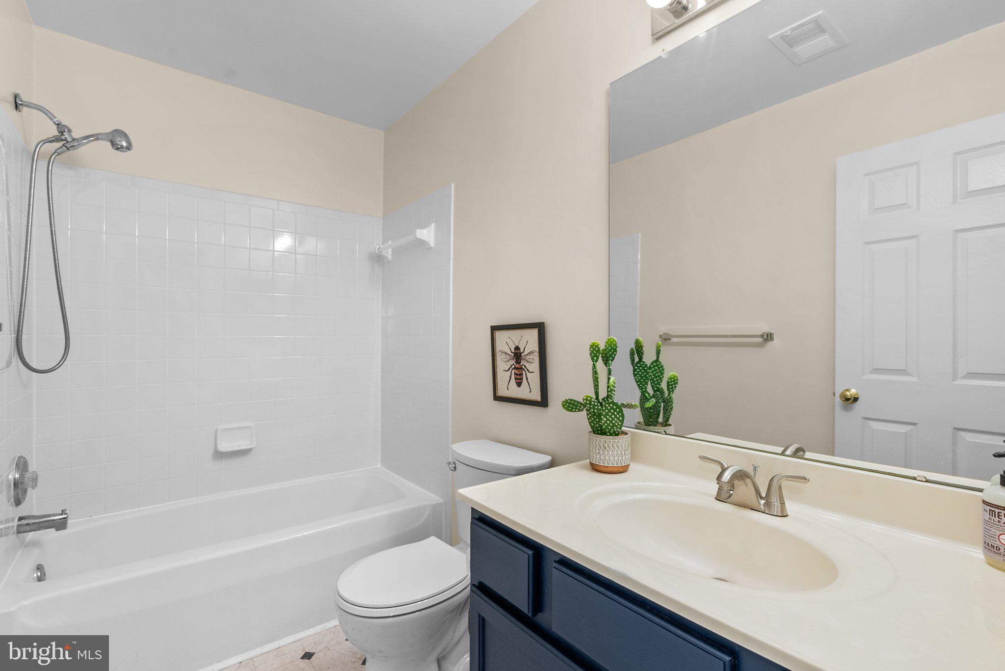 20306 Swallow Point Road Montgomery Village, MD 20886 - Photo 17 of 28 Gallery Image 17