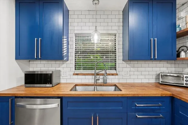 $374,500 | 514 Northwest 102nd Terrace, Gainesville, FL 32607