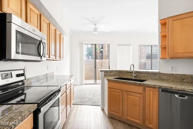 $428,000 | 2019 East Campbell Avenue, Unit 121, Phoenix, AZ 85016