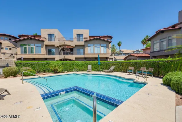 $428,000 | 2019 East Campbell Avenue, Unit 121, Phoenix, AZ 85016