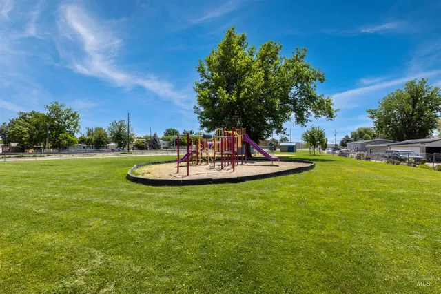 $254,900 | 861 8th Avenue North, Payette, ID 83661