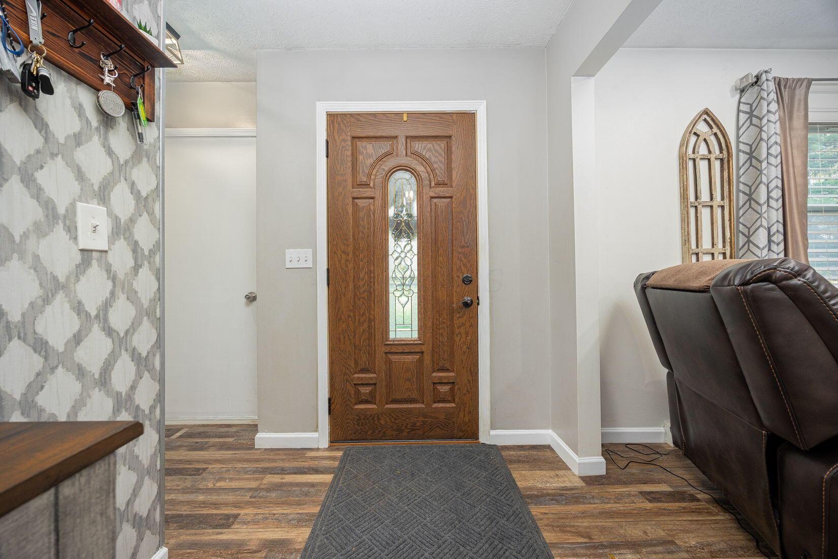 8-web-or-mls-Storm Henderson - 6668 Crea