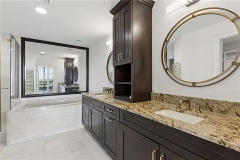 $1,100,000 | 2660 Peachtree Road Northwest, Unit 13F, Atlanta, GA 30305