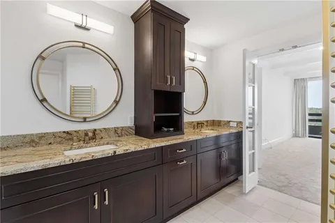 $1,100,000 | 2660 Peachtree Road Northwest, Unit 13F, Atlanta, GA 30305