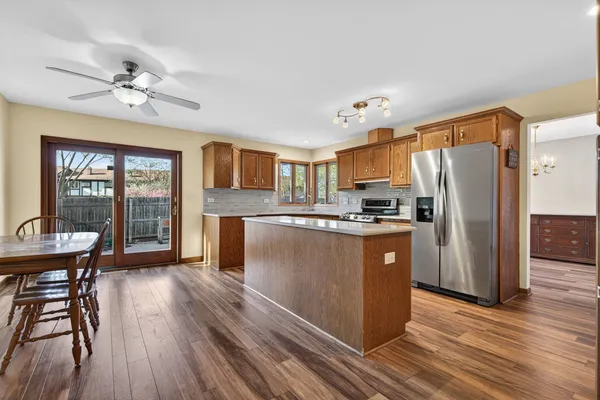 $425,000 | 3211 Wild Oaks Court, Joliet, IL 60431