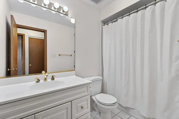 $425,000 | 3211 Wild Oaks Court, Joliet, IL 60431
