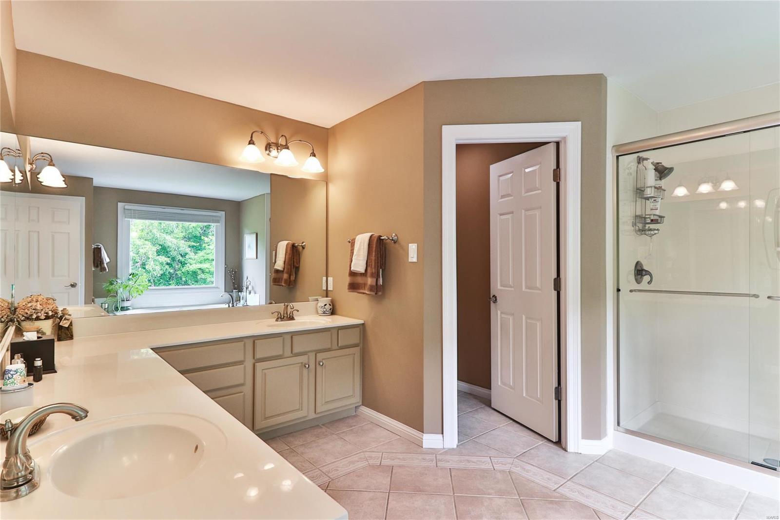 1326 Ridgetree Trails Court Wildwood, MO 63021 - Photo 34 of 61 Gallery Image 34