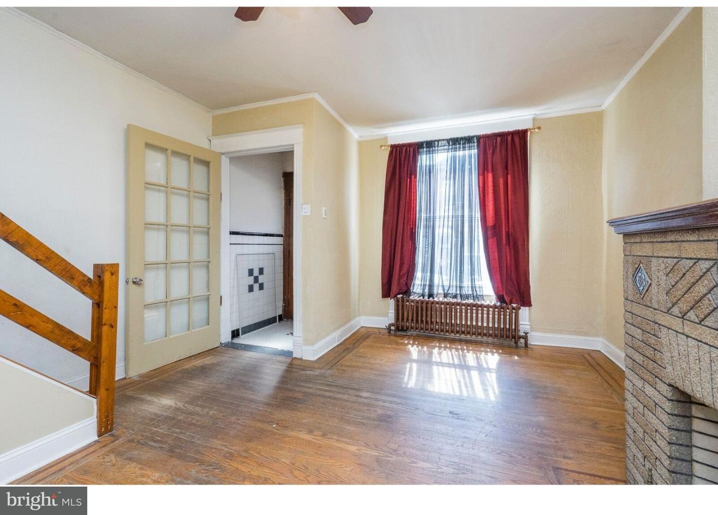 1519 West Ritner Street Philadelphia, PA 19145 - Photo 2 of 25 Living Room