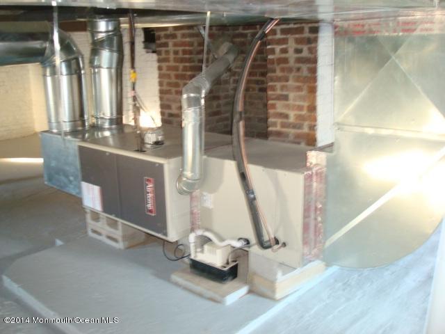 176 E Road Belford, NJ 07718 - Photo 17 of 18 FURNACE