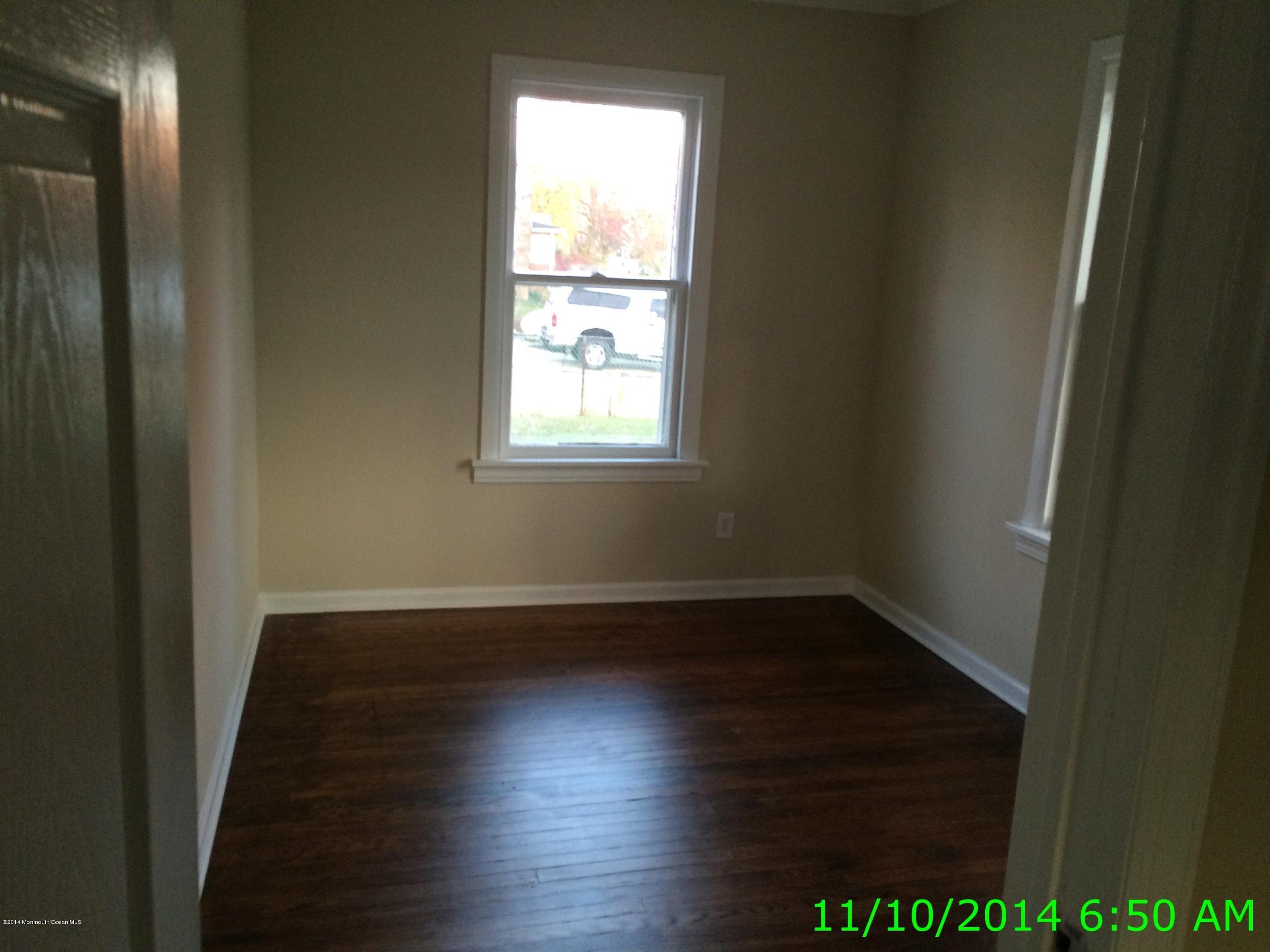 176 E Road Belford, NJ 07718 - Photo 10 of 18 BR