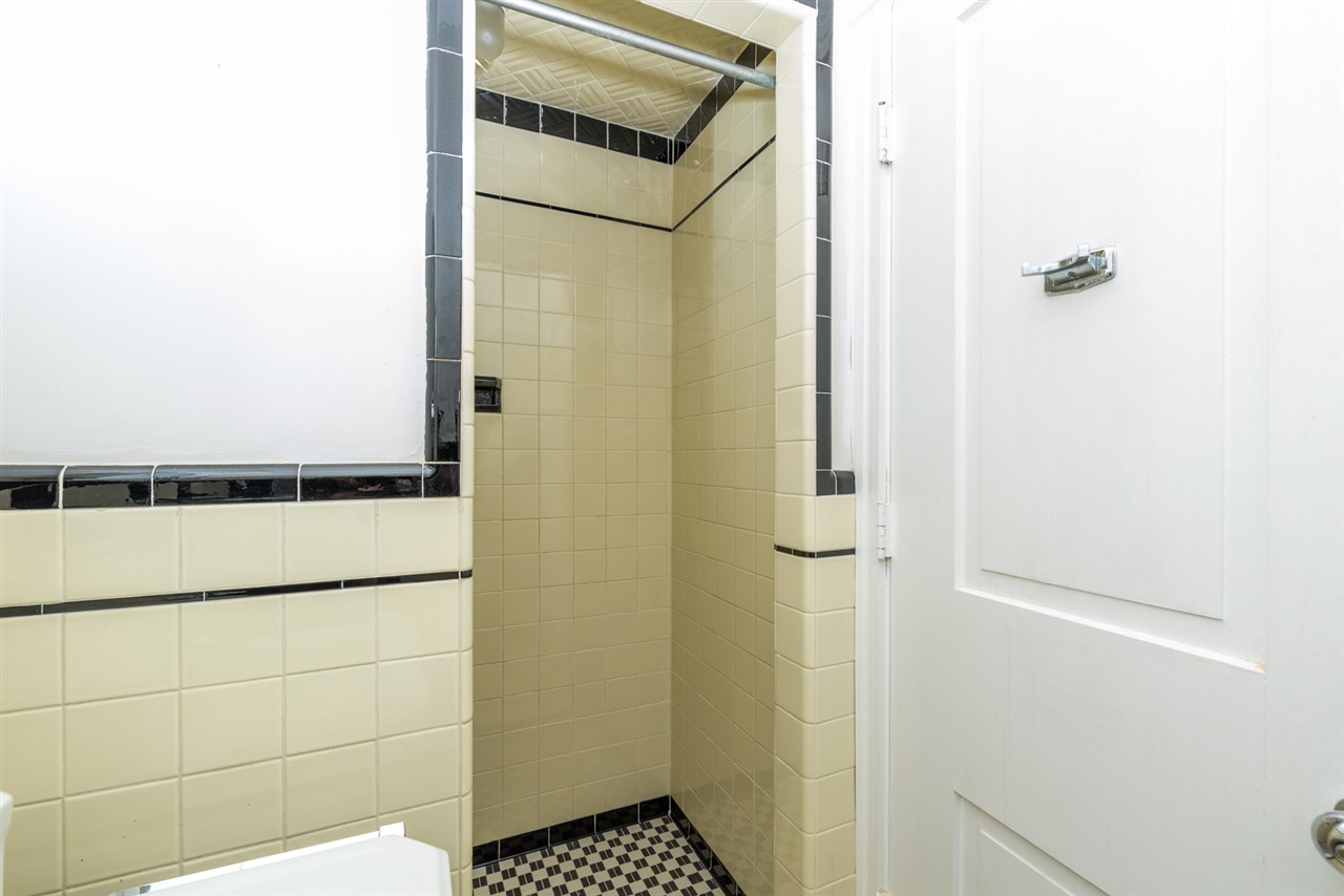 2534 Glebe School Road Swoope, VA 24479 - Photo 35 of 50 a bathroom with a shower