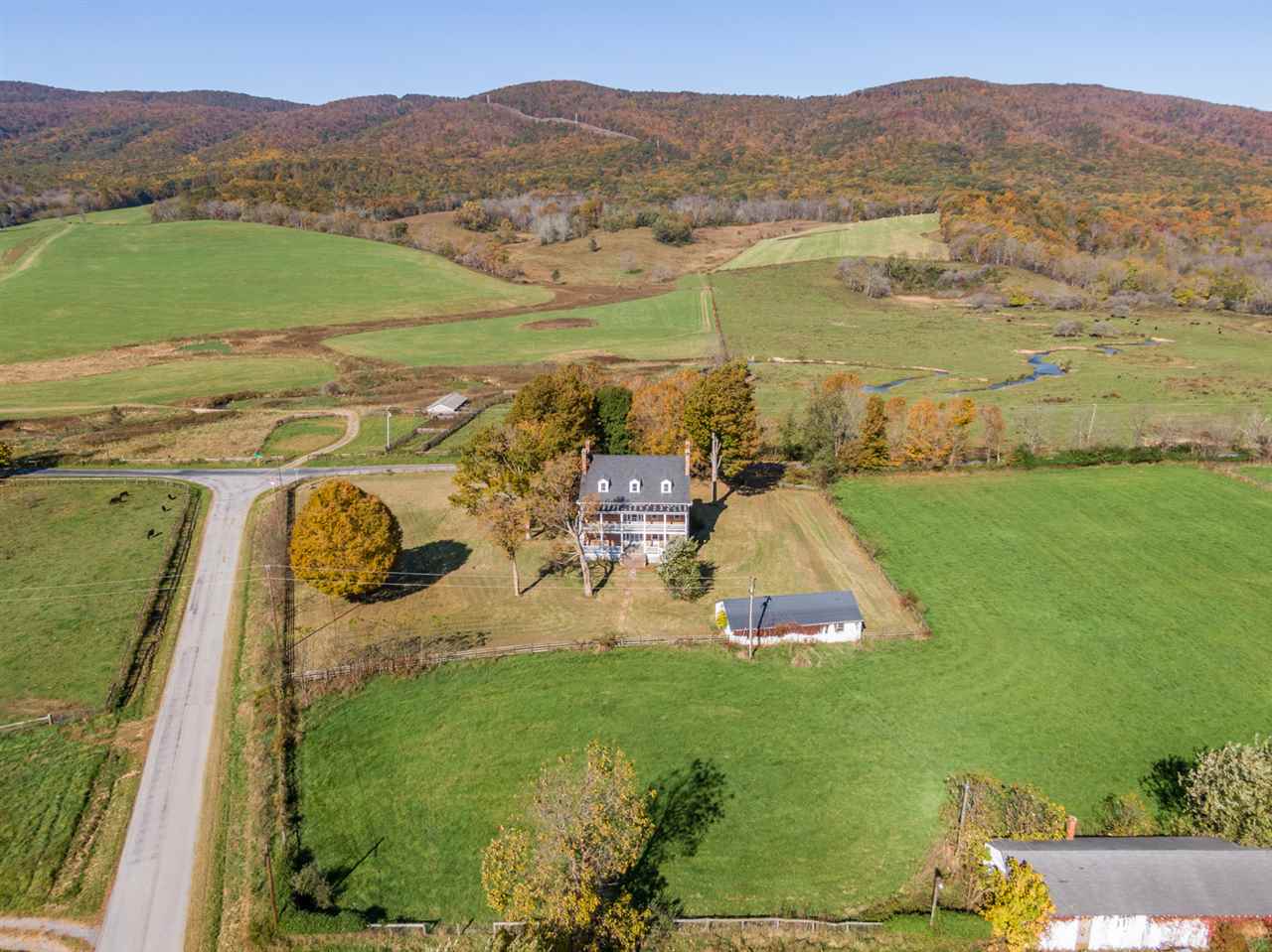 2534 Glebe School Road Swoope, VA 24479 - Photo 5 of 50 a view of a city with an ocean