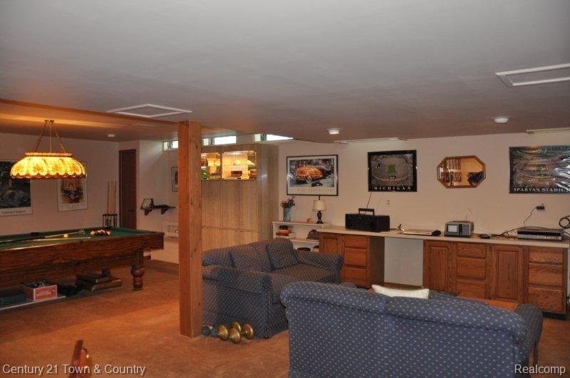44 Grosse Pines Drive Rochester, MI 48309 - Photo 16 of 16 Finished Bsmt w/pool table