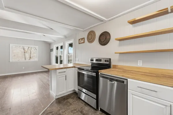 $3,499 | 25 Hilltop Drive, Newbury, NH 03255