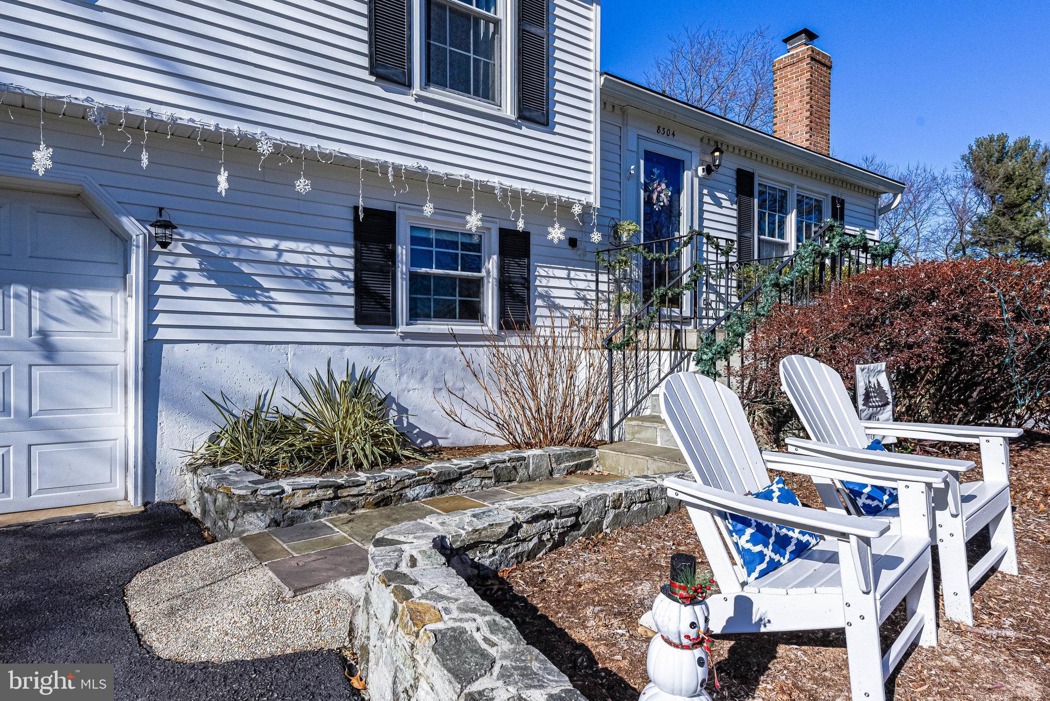 8304 Lindside Way Springfield, VA 22153 - Photo 2 of 40