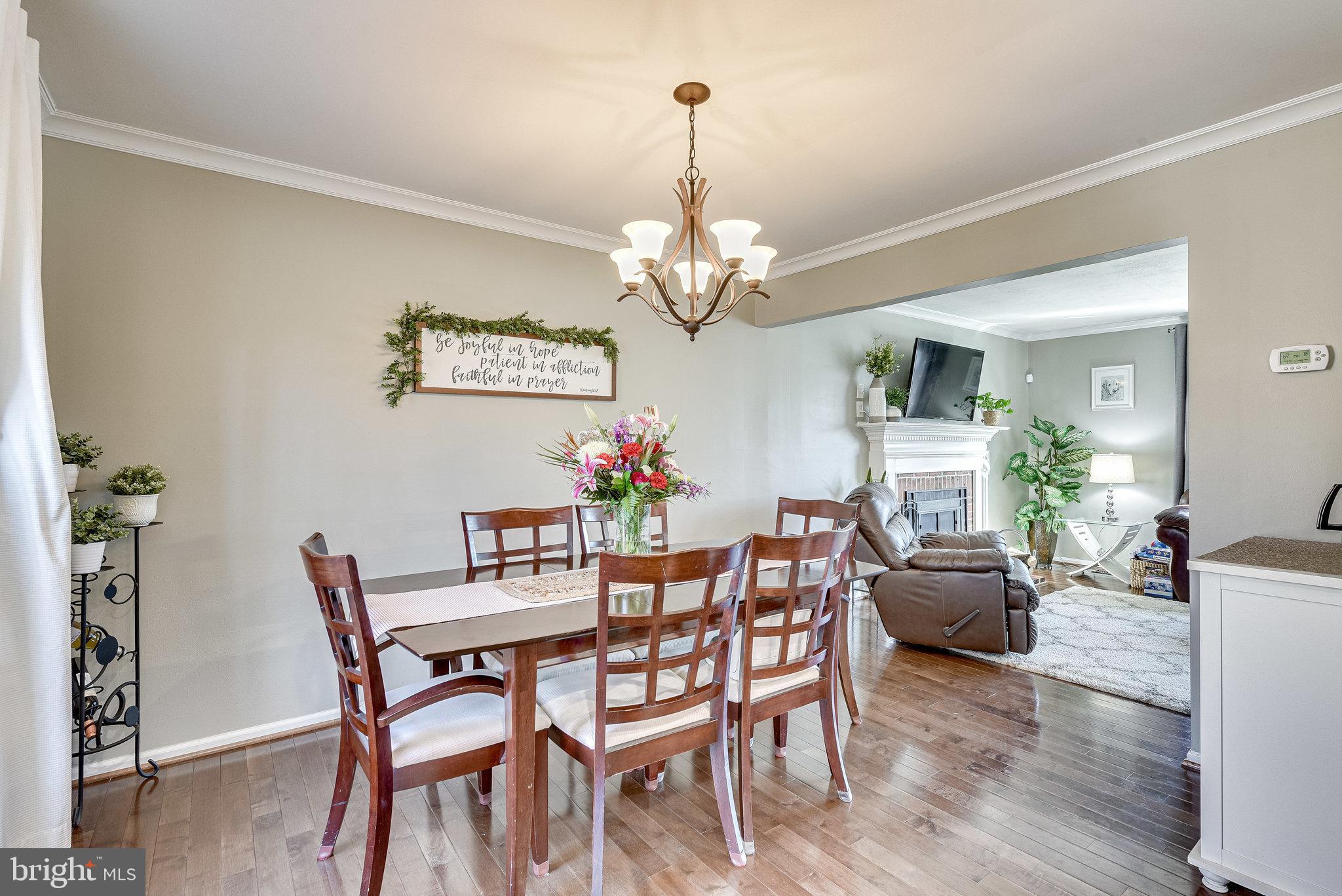 8304 Lindside Way Springfield, VA 22153 - Photo 8 of 40