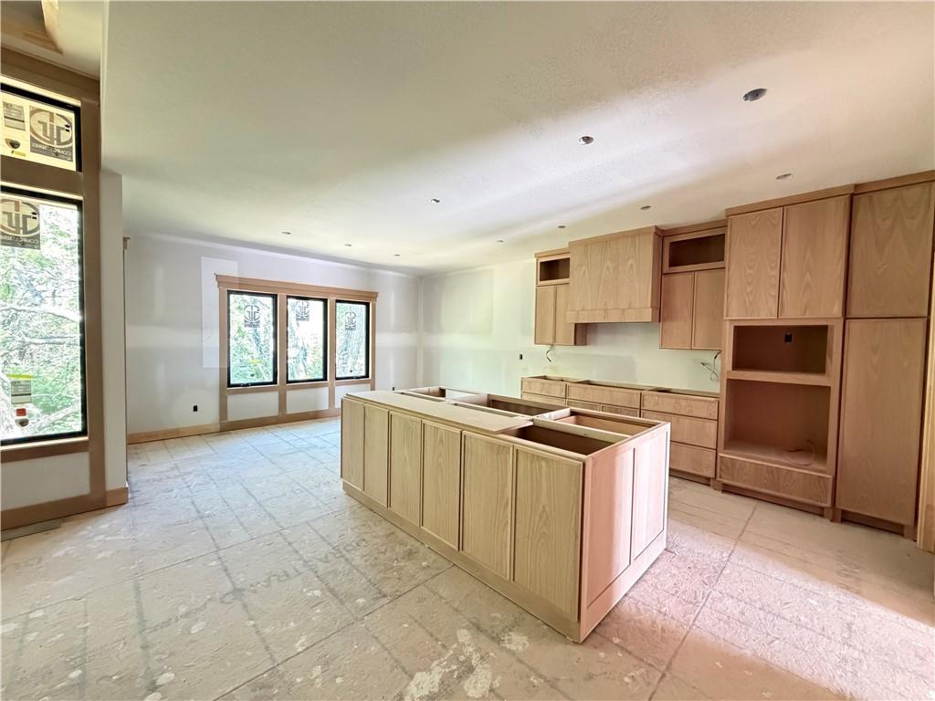 8910 Ginger Street Lenexa, KS 66227 - Photo 8 of 31