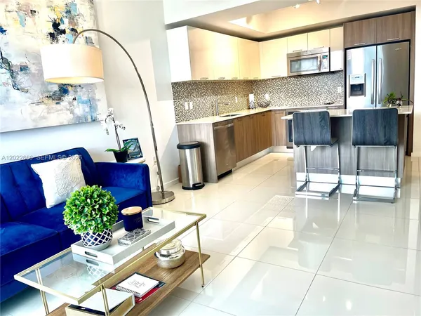 $2,900 | 5252 Northwest 85th Avenue, Unit 406, Doral, FL 33166