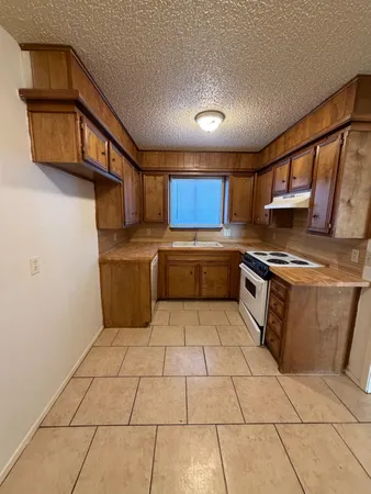 $695 | 7407 Waco Avenue, Unit C, Lubbock, TX 79423
