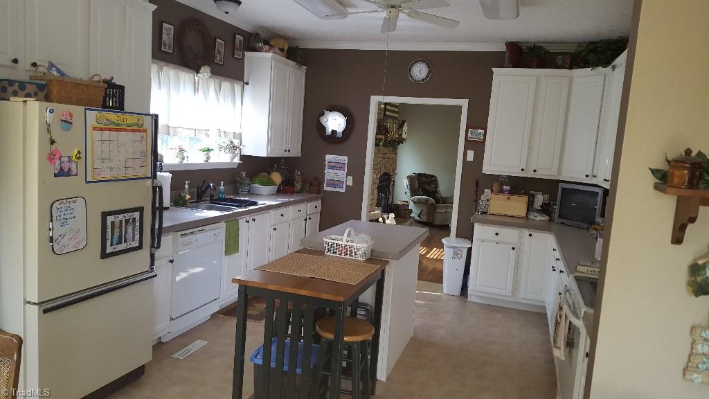 2385 Reedy Creek Road Lexington, NC 27295 - Photo 17 of 20 Gallery Image 17