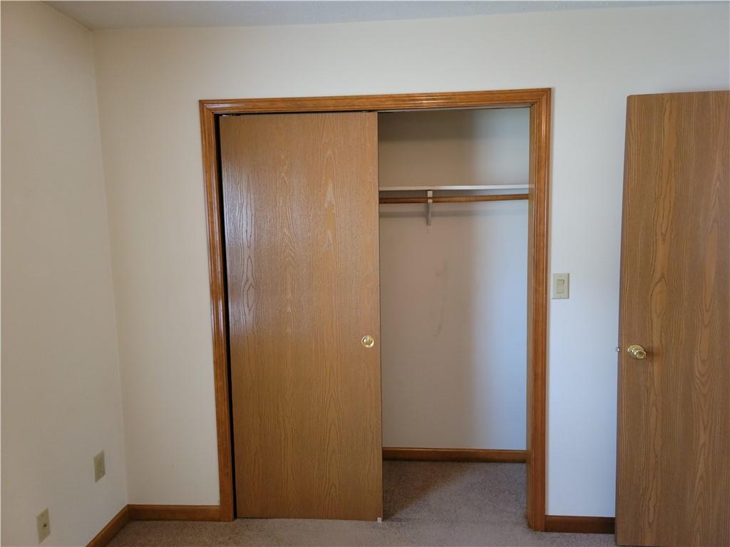 5669 Misty Ridge Circle Indianapolis, IN 46237 - Photo 5 of 12 Gallery Image 5