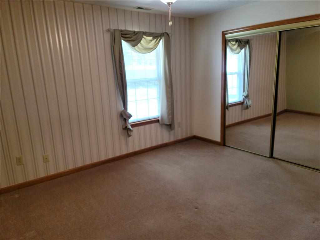 5669 Misty Ridge Circle Indianapolis, IN 46237 - Photo 8 of 12 Gallery Image 8