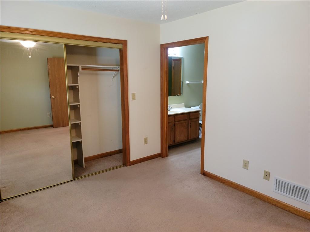 5669 Misty Ridge Circle Indianapolis, IN 46237 - Photo 9 of 12 Gallery Image 9