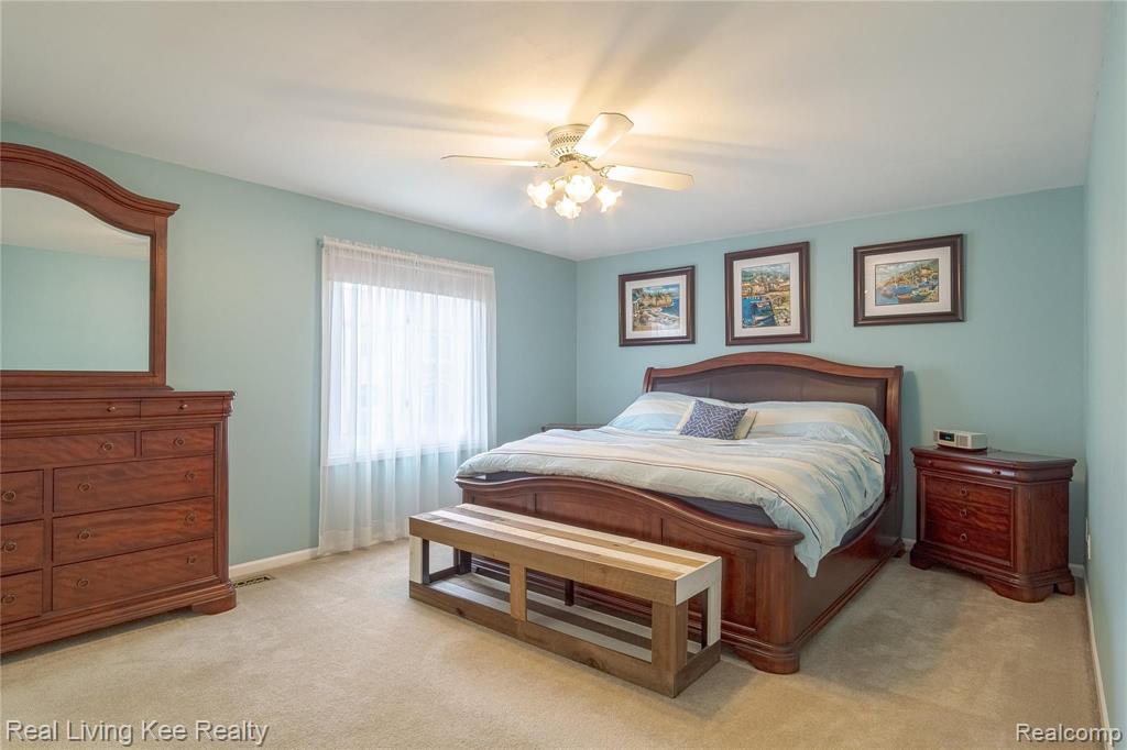 2200 Rochelle Park Drive Rochester Hills, MI 48309 - Photo 21 of 49