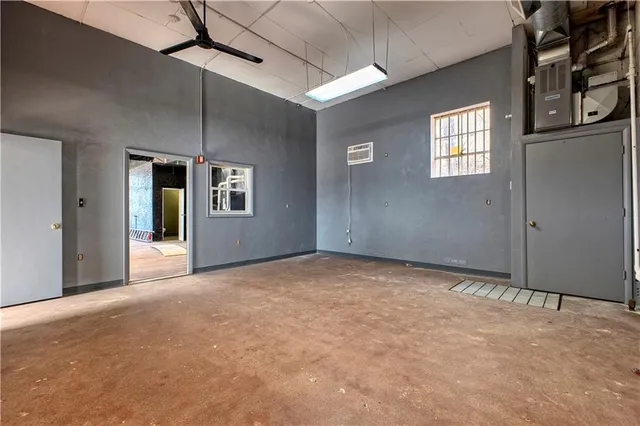 $2,500 | 6781 State Route 30, Jeannette, PA 15644