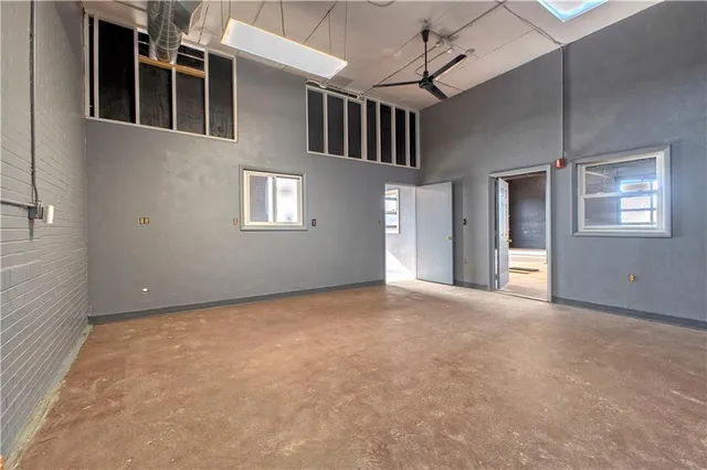 $2,500 | 6781 State Route 30, Jeannette, PA 15644