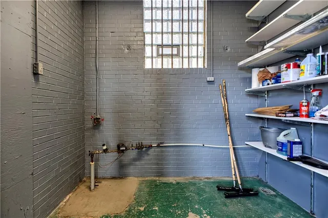 $2,500 | 6781 State Route 30, Jeannette, PA 15644