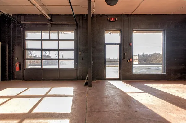 $2,500 | 6781 State Route 30, Jeannette, PA 15644