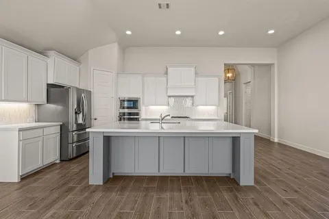 $535,000 | 5716 Turner May Drive, Fort Worth, TX 76126