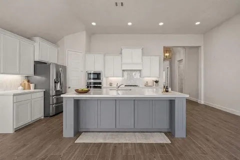 $535,000 | 5716 Turner May Drive, Fort Worth, TX 76126