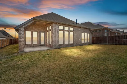 $535,000 | 5716 Turner May Drive, Fort Worth, TX 76126