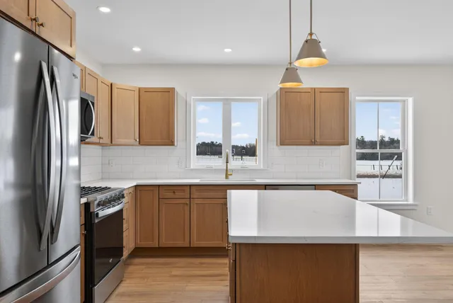 $485,600 | 4 Brightons Way, Poland, ME 04274