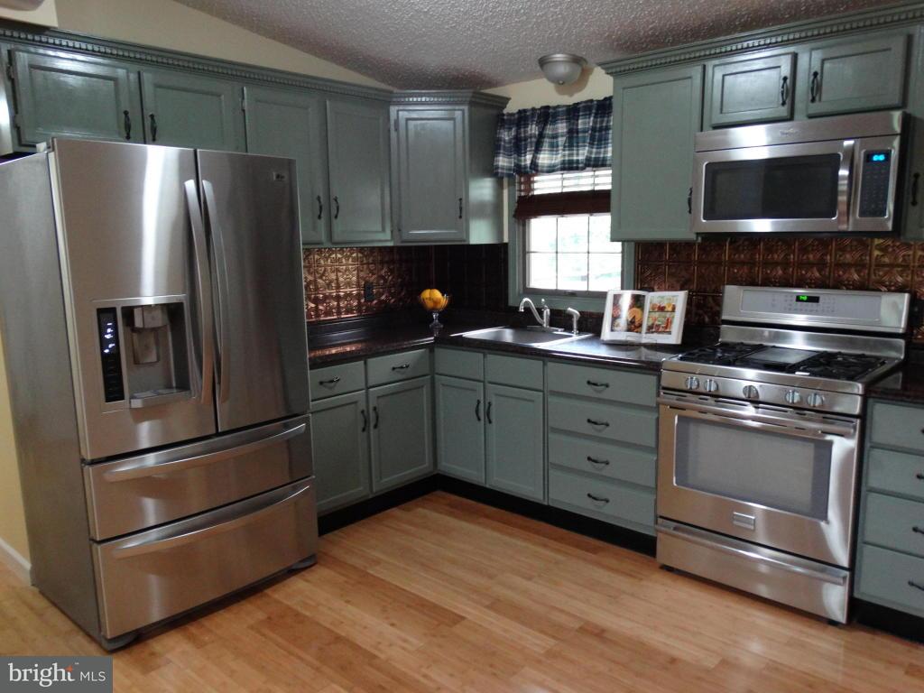 726 North Manor Road Elverson, PA 19520 - Photo 5 of 28 Gallery Image 5
