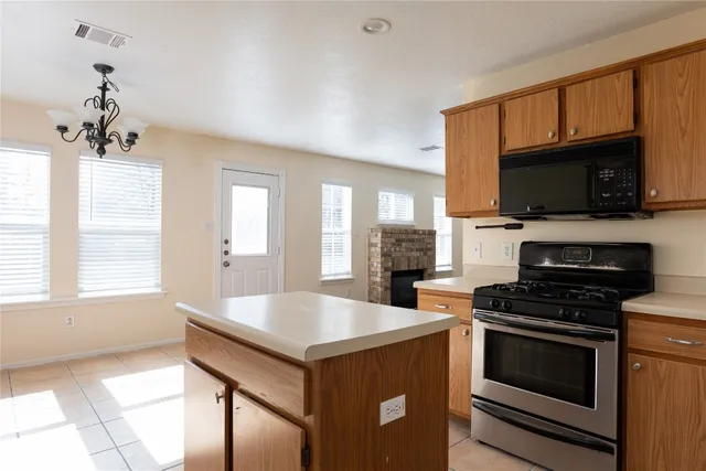 $299,900 | 1705 Sylvia Lane, Round Rock, TX 78681