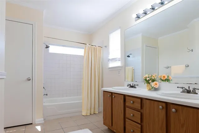 $299,900 | 1705 Sylvia Lane, Round Rock, TX 78681