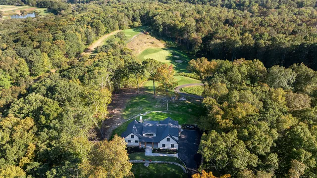 $1,950,000 | 703 Fox Hopyard Road, East Haddam, CT 06423