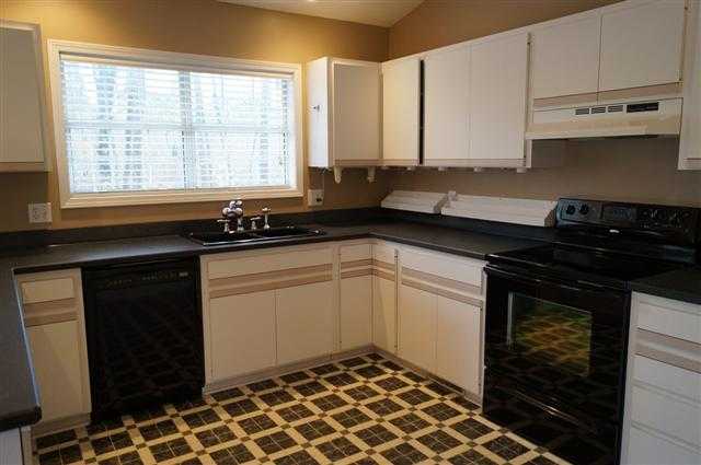 411 Dalton Road Seneca, SC 29678 - Photo 3 of 23 Gallery Image 3