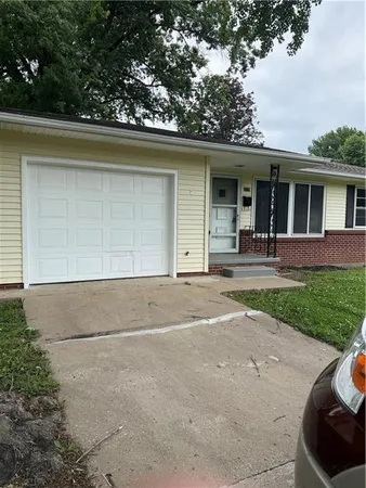 $249,500 | 3115 Doniphan Avenue, St. Joseph, MO 64507