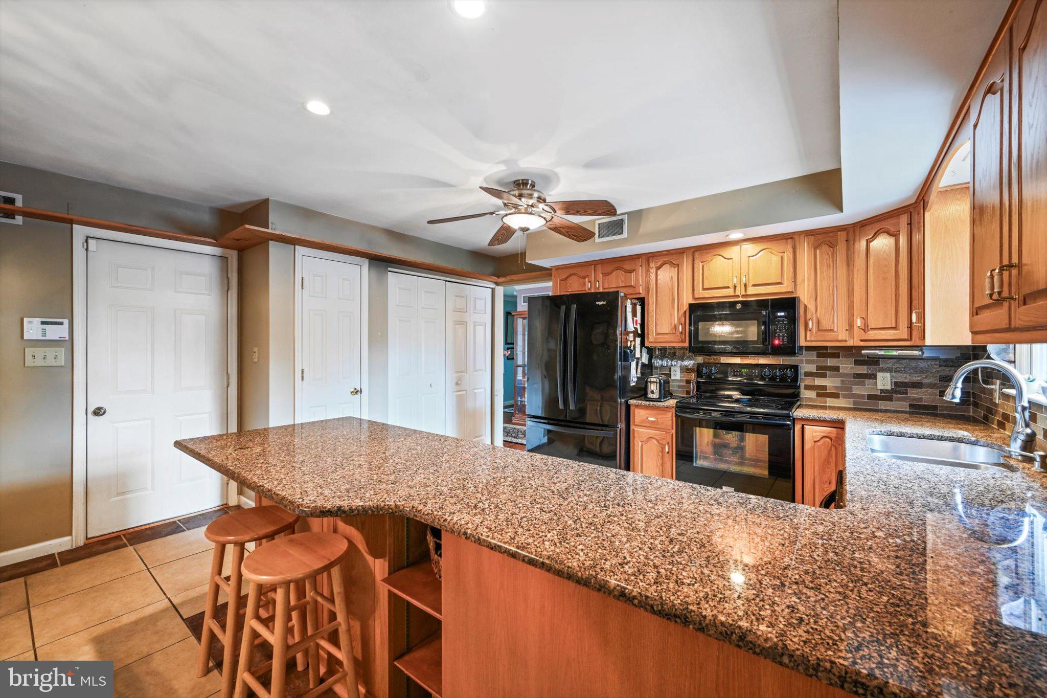 1008 Dallas Road Reading, PA 19605 - Photo 8 of 32 Gallery Image 8