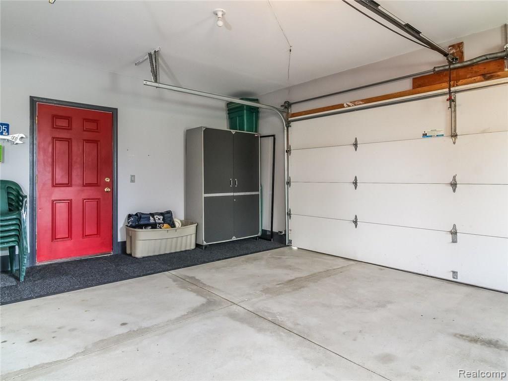 4197 Bold Meadows Rochester, MI 48306 - Photo 45 of 60 047-4745738-medium4x3.jpg