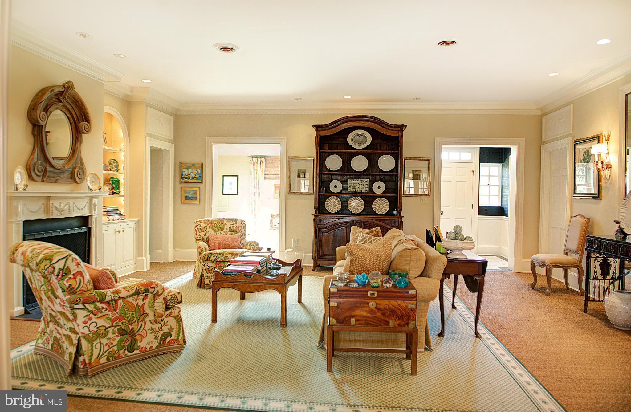 23377 Kirk Branch Road Middleburg, VA 20117 - Photo 6 of 30 Living Room