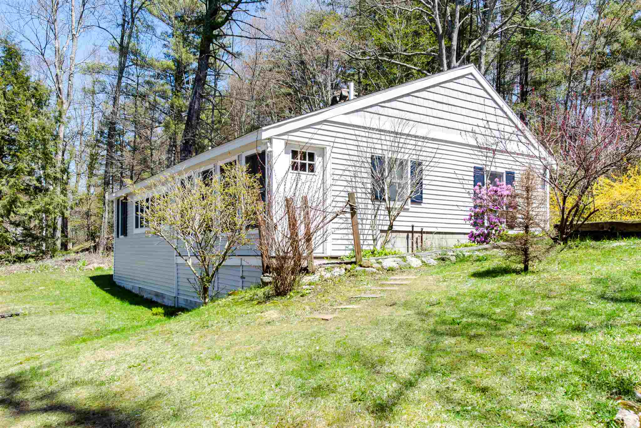 6 North River Lake Road East Nottingham, NH 03290 - Photo 3 of 40 Gallery Image 3