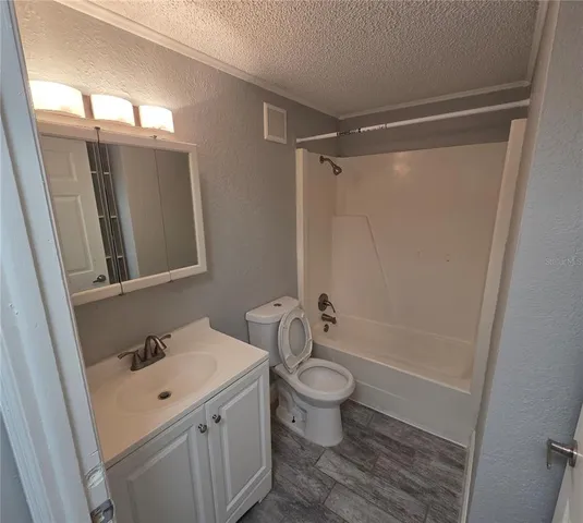 $1,150 | 1400 Strawberry Place, Unit 18, Plant City, FL 33563